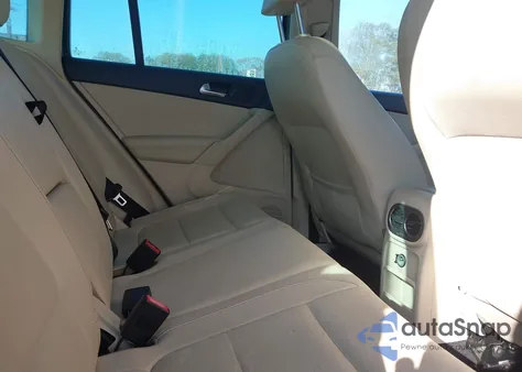 2012 Volkswagen Tiguan Se из США, поврежденный, VIN WVGAV7AX3CW081826